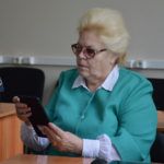 Барнаульские пенсионеры успешно осваивают планшеты